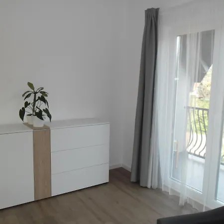 Apartment Valeria Apartman Balatonszarszo